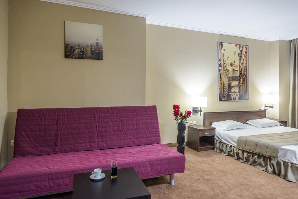 Art Hotel Varna Exterior photo