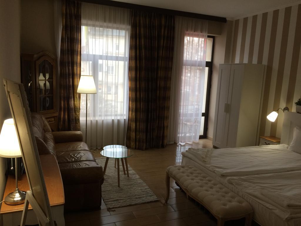 Art Hotel Varna Exterior photo
