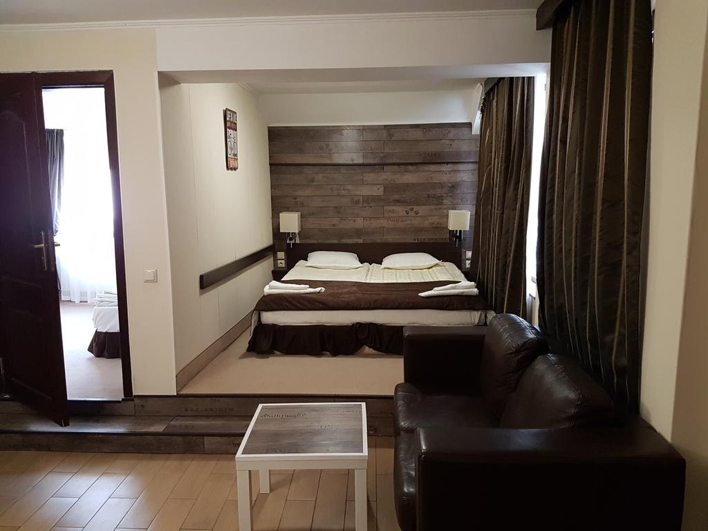 Art Hotel Varna Exterior photo